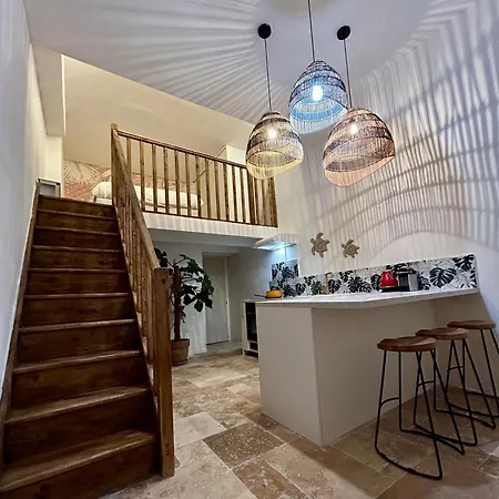 Coeur Cannois Avec Terrasse, Clim Et Jacuzzi Lejlighed *