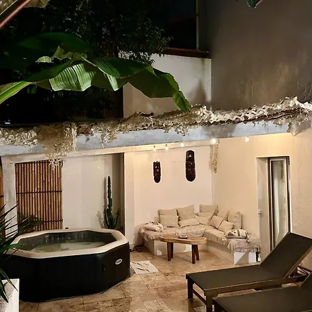 Coeur Cannois Avec Terrasse, Clim Et Jacuzzi Apartamento